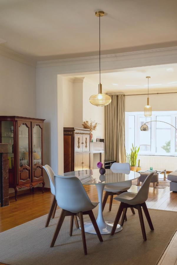 Large Apartment 800M From The Beach 90 Square Meters Остенде Екстериор снимка